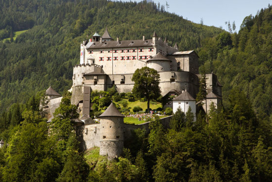 Burg Hohenwerfen - Ausflugsziele im Salzburger Land